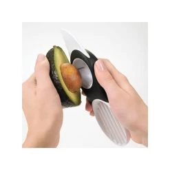 OXO Outil à Avocat Trois-en-un 8 OXO Outil à Avocat Trois-en-un -Accueil - Ustensiles De Cuisine 1143380wh 3