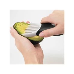 OXO Outil à Avocat Trois-en-un 9 OXO Outil à Avocat Trois-en-un -Accueil - Ustensiles De Cuisine 1143380wh 5